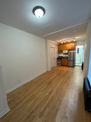 Rented by Waverly Realty Associates | media 3