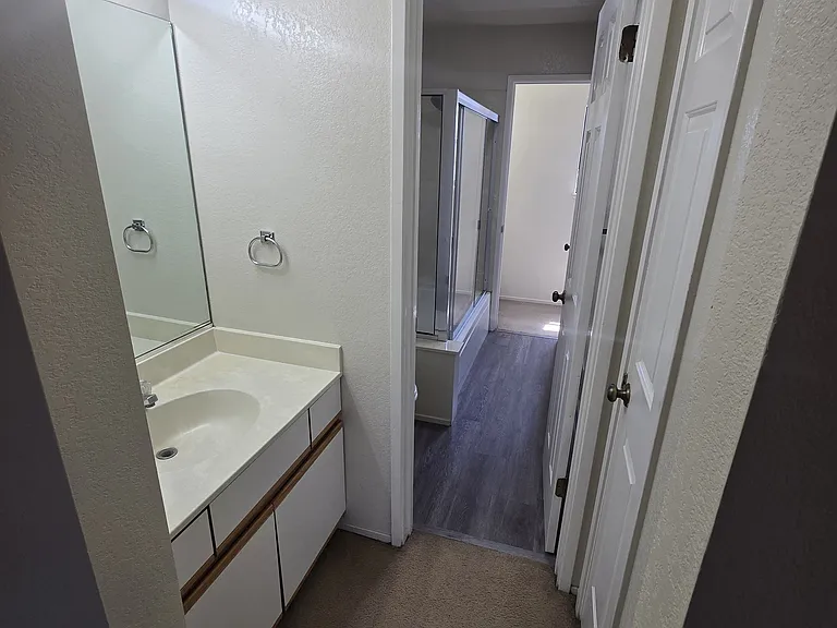 574 Chestnut St #6 — Photo 11