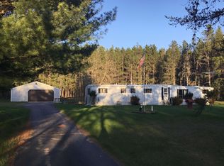 N9424 Deer Lake Rd, Crivitz, WI 54114