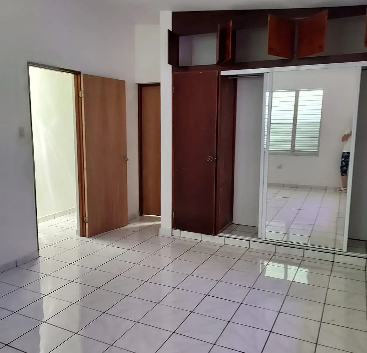 2 bed, $650 — Photo 1