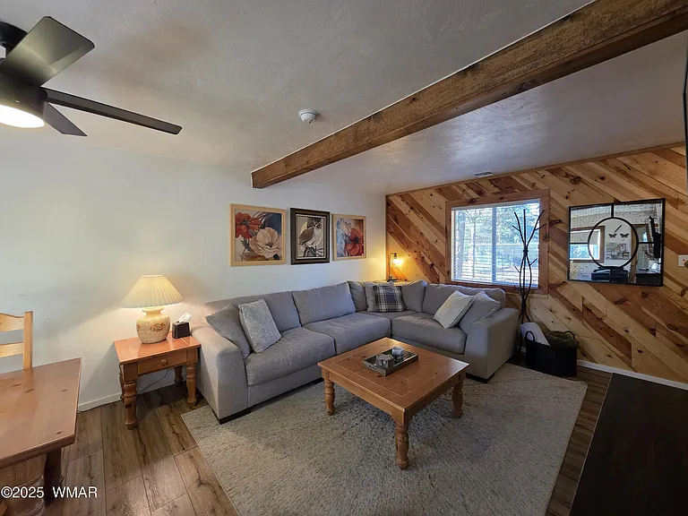 1468 W Walnut Ln — Photo 17