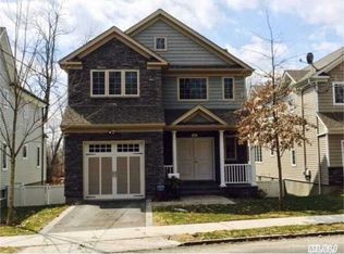 38 Valley Rd, Port Washington, NY 11050