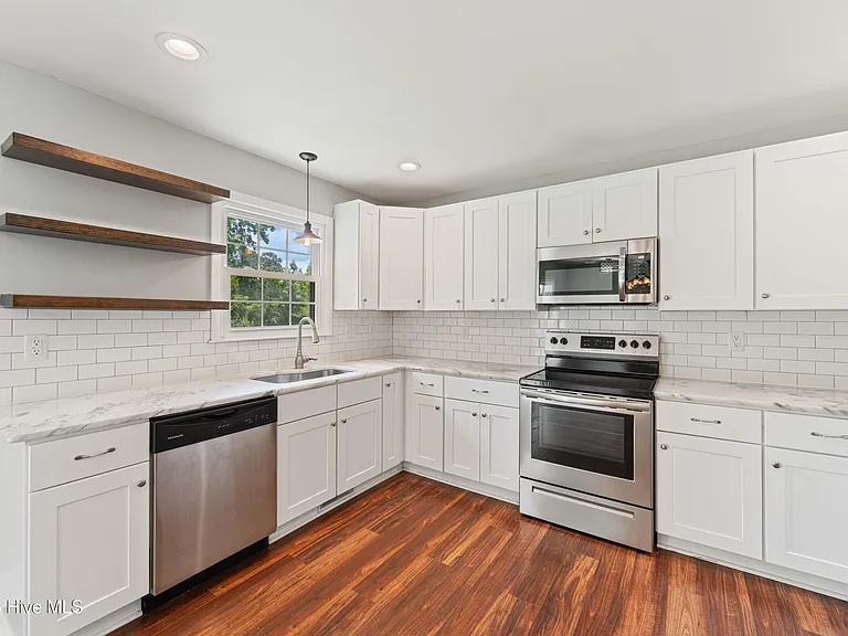 108 Quail Hollow Dr — Photo 13