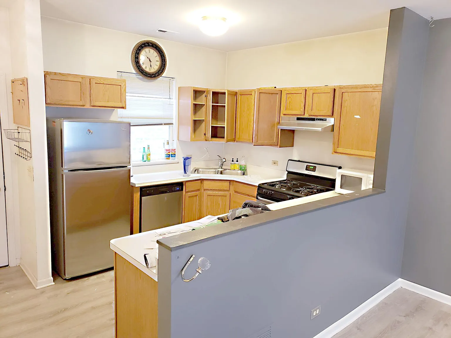 1615 S Newberry Ave — Photo 2