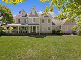 398 Shadow Ridge Dr, Jackson, TN 38305