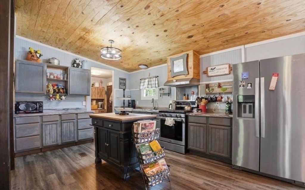 3525 Allen Bridge Rd - Property Image