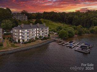 7340 Lakefront Dr UNIT 4, Charlotte, NC 28278