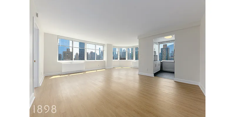 Rented by A&E Real Estate Management | media 16