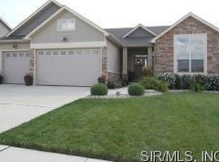 3159 Alexandria Dr, Glen Carbon, IL 62034