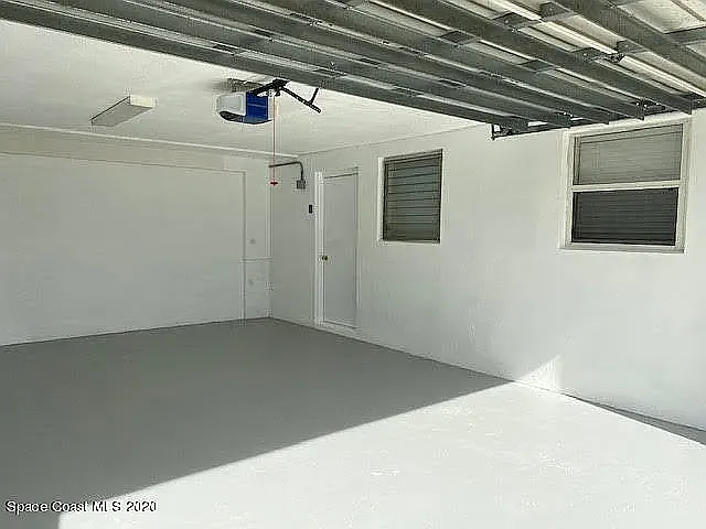 302 Georgetown Ave — Photo 4