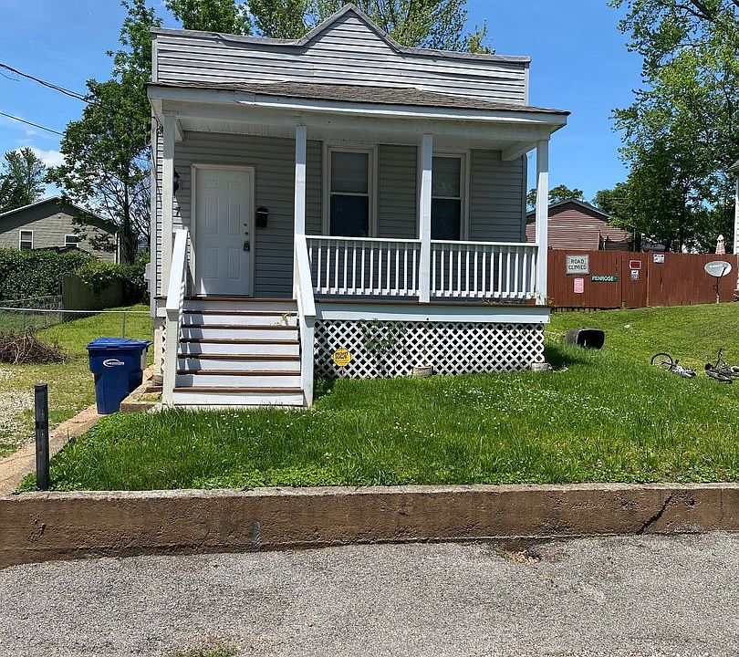 1st image of 127 E Holden Ave