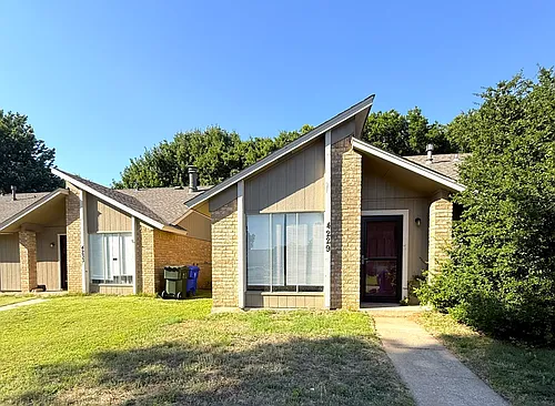 4229 Wembleton Cir #4229 Photo 1