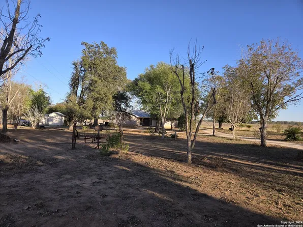 14638 FM 472, Bigfoot, TX 78002