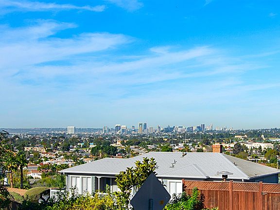 3rd image of 5521 Encina Dr