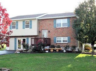 1964 Bethel Hygiene Rd, Bethel, OH 45106