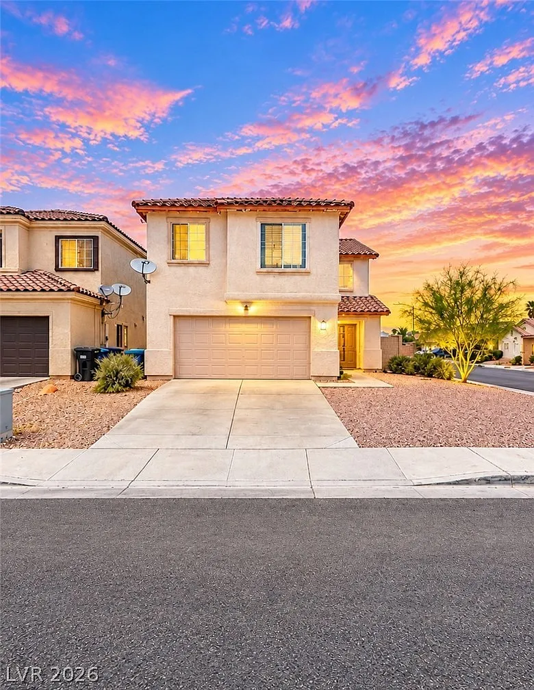 5 bed, 3.5 bath, 2204 sqft, $2,550 — Photo 1