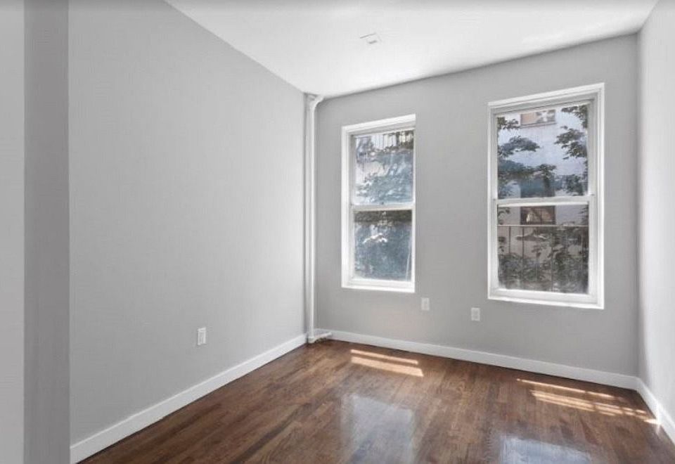 2nd image of 411 E 118th St APT 39