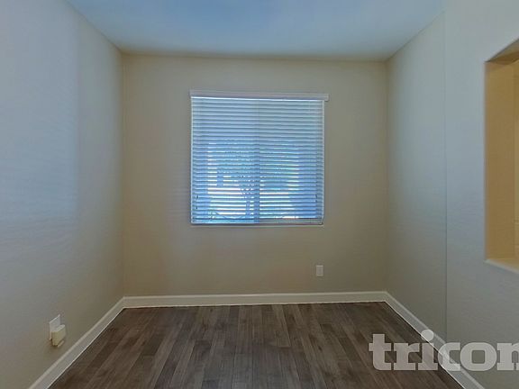 3rd image of 41287 W Hensley Way