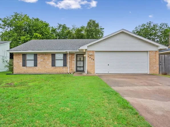 1933 Century Dr, Woodway, TX 76712