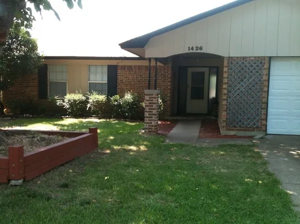 1426 Noble St, Denton, TX 76209