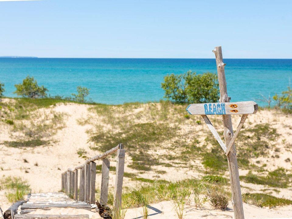 31237 Westside Rd, Beaver Island, MI 49782 MLS 1903651 Zillow