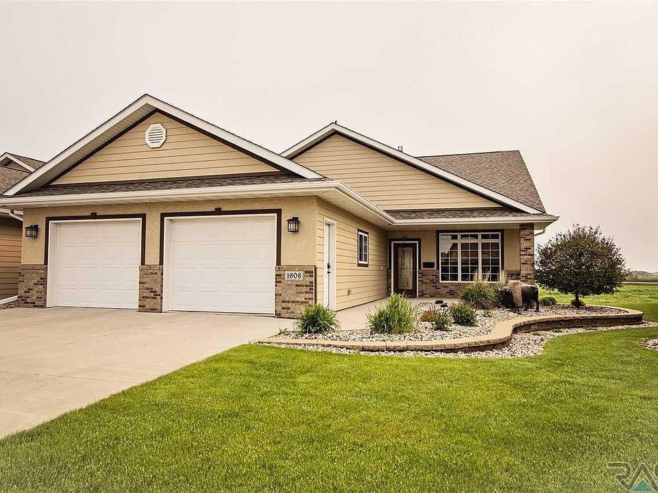 1606 Blue Ridge Dr, Luverne, MN 56156 Zillow