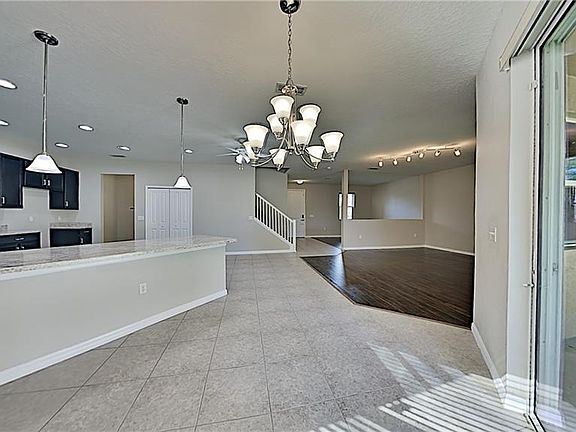 2nd image of 1203 Canyon Oaks Dr