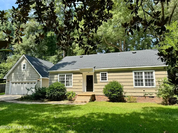 1613 Seminole Dr, Columbus, MS 39705