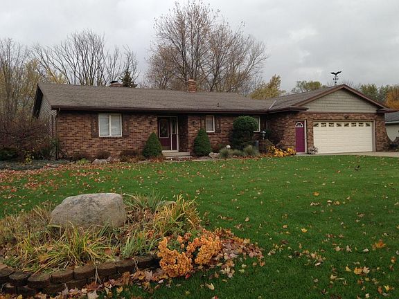 2nd image of 2881 Creek View Dr