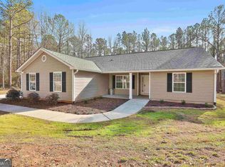 220 Sanders Davis Rd, Newnan, GA 30263