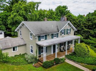 14 Carlton Ave, Port Washington, NY 11050