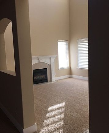 3rd image of 3225 44th St NE