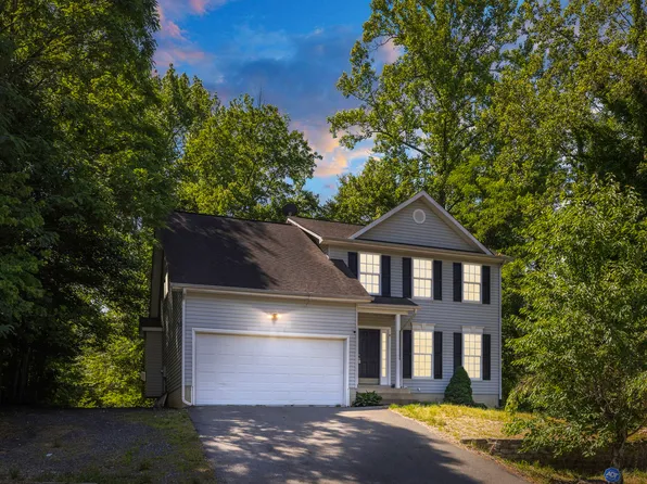6162 Morton Cir, King George, VA 22485