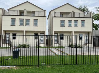 823 North Loop S, Houston, TX 77022
