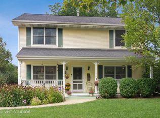 310 N Owen St, Mount Prospect, IL 60056