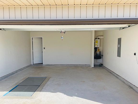 2nd image of 3616 Moraine Dr