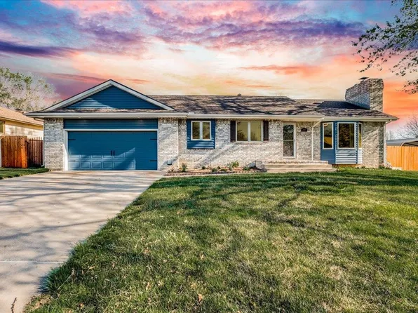 1402 Willow Ln, Haysville, KS 67060
