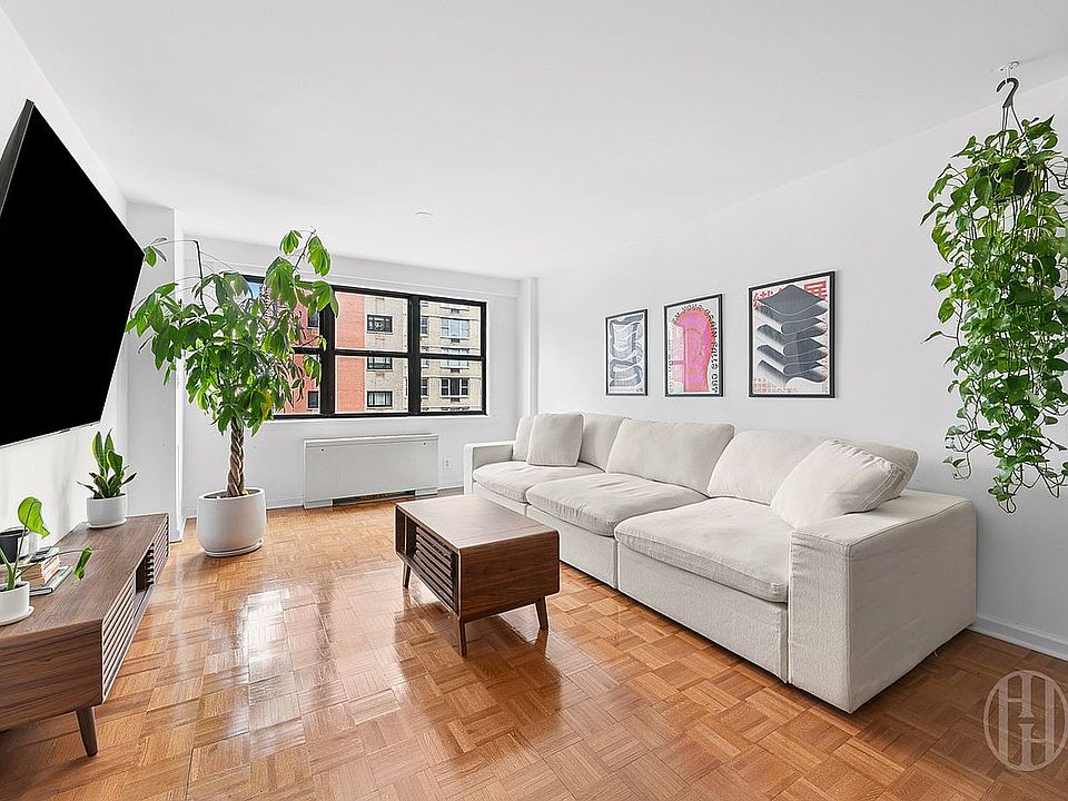 1st image of 201 E 28th St #10L
