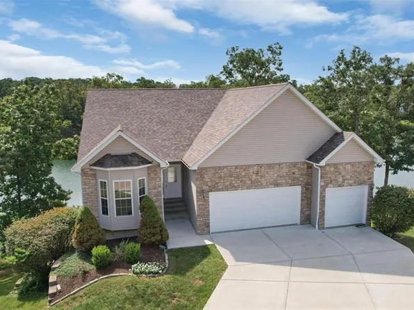 210 Fort Laramie Ct, Wright City, MO 63390