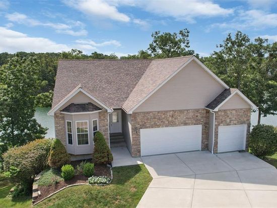 210 Fort Laramie Ct, Wright City, MO 63390