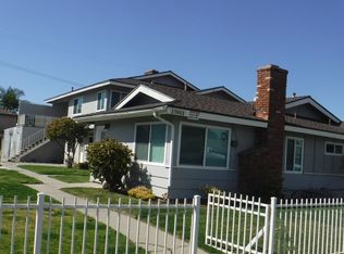 17051 Oak Ln APT D, Huntington Beach, CA 92647