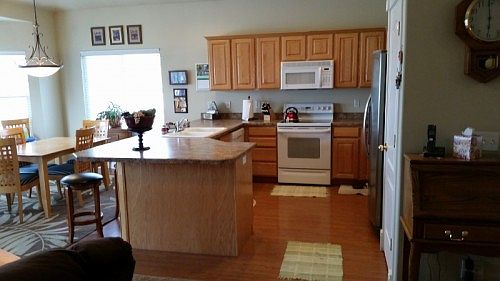 2nd image of 1136 W Autumn Leaf Ln