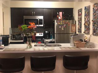 8120 Geneva Ct APT 354, Doral, FL 33166