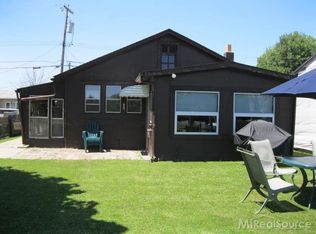 8995 Anchor Bay Dr, Algonac, MI
