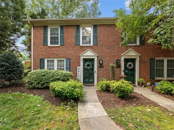 4601 Lawndale Dr, Greensboro, NC 27455