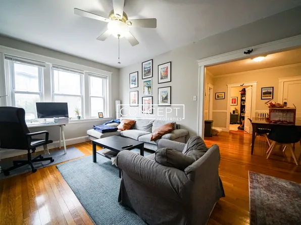 9-11 Gray St #1, Cambridge, MA 02138