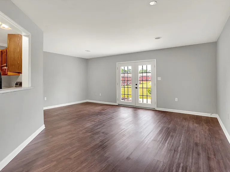 4709A Charles Rd — Photo 3