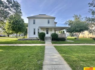 300 Pearl St, Lyons, NE 68038