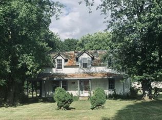 468 Elora Rd, Elora, TN 37328