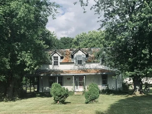 468 Elora Rd, Elora, TN 37328